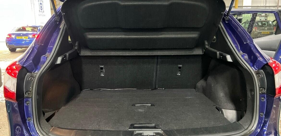 Used Nissan Qashqai 2014 for sale - 76707428: Photo 10