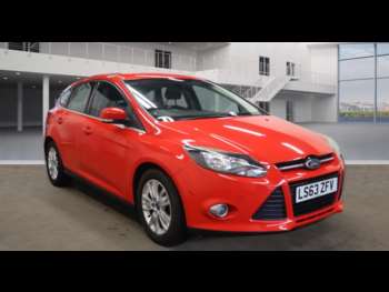 2013 (63) - 1.0 125 EcoBoost Titanium Navigator 5dr
