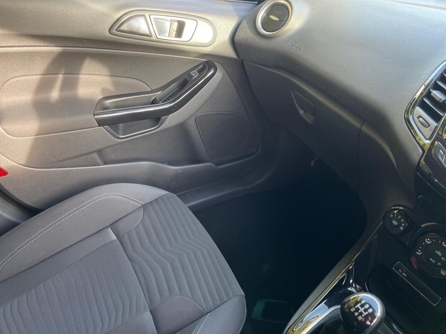 Used Ford Fiesta 2013 for sale - 76541386: Photo 23