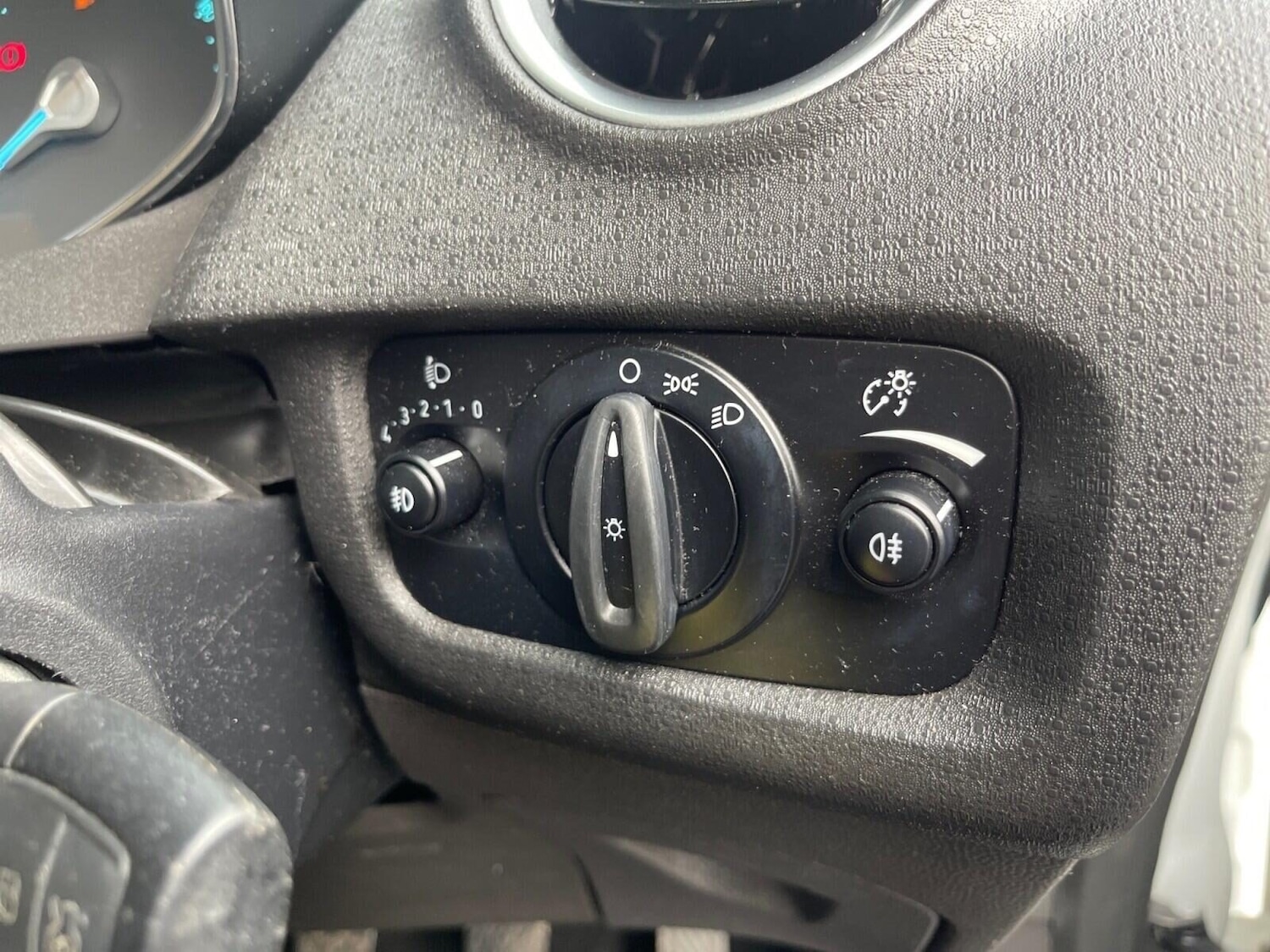 Used Ford Fiesta 2015 for sale - 76097027: Photo 27