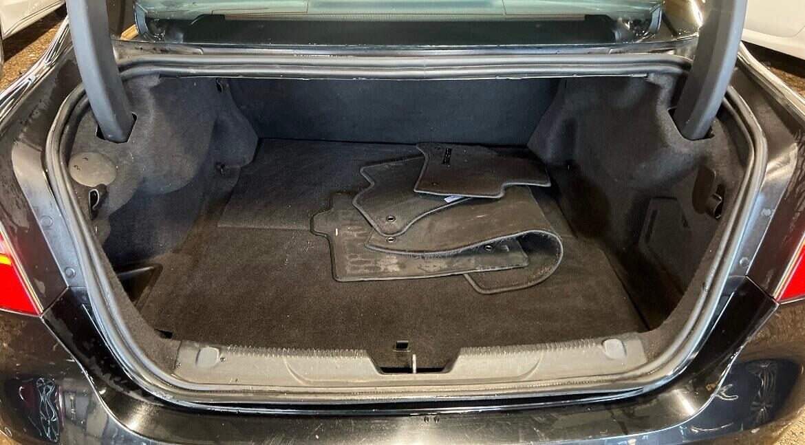 Used Jaguar XE 2017 for sale - 77490822: Photo 10