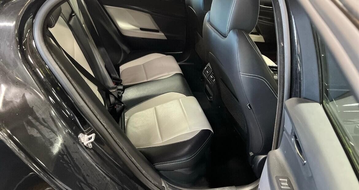 Used Jaguar XE 2017 for sale - 77490822: Photo 9