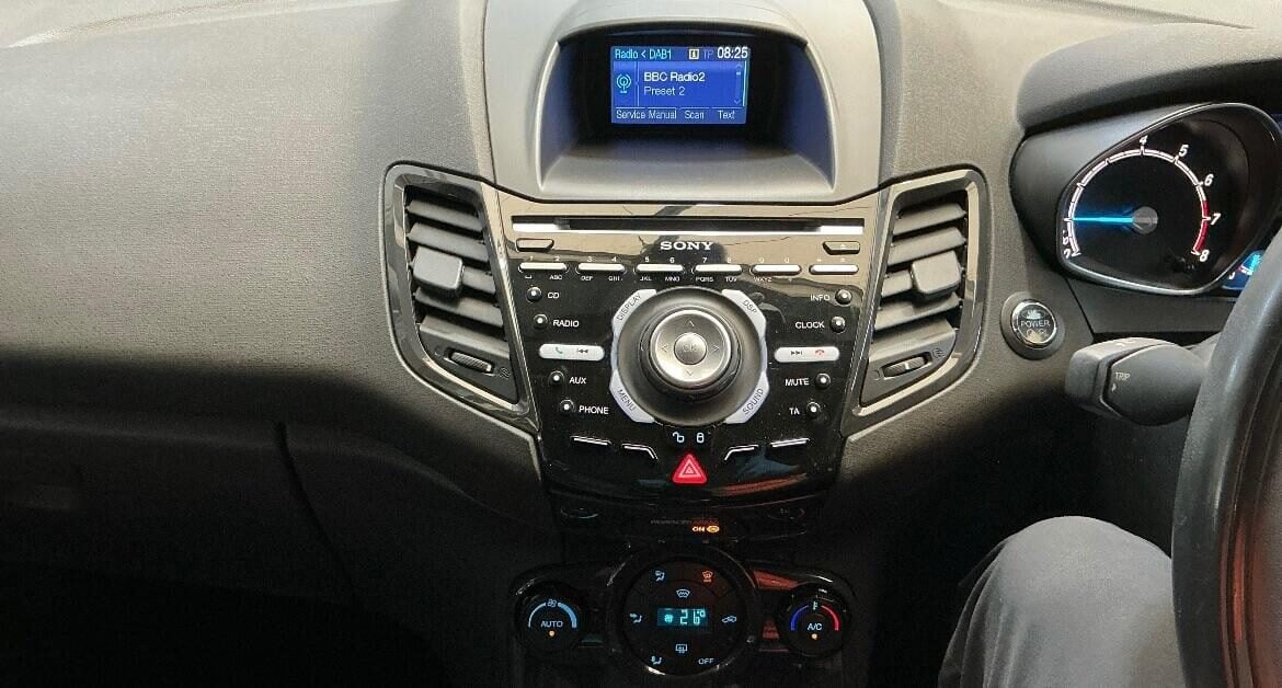 Used Ford Fiesta 2013 for sale - 78066248: Photo 9