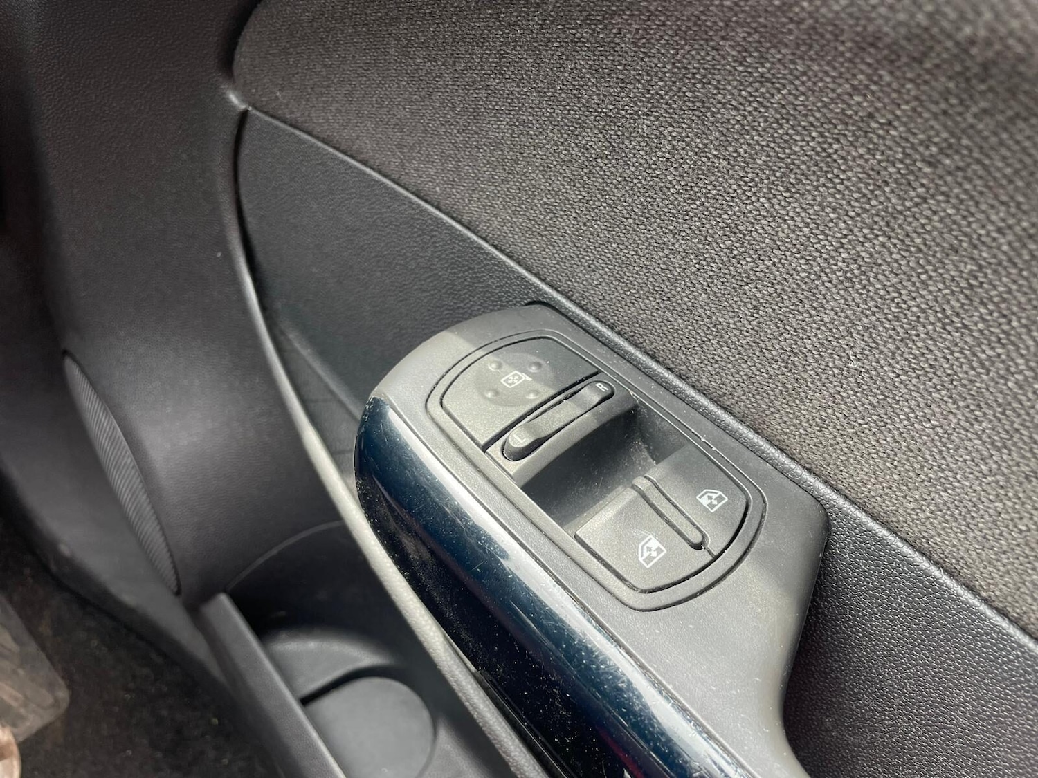 Used Vauxhall Corsa 2012 for sale - 76381986: Photo 19