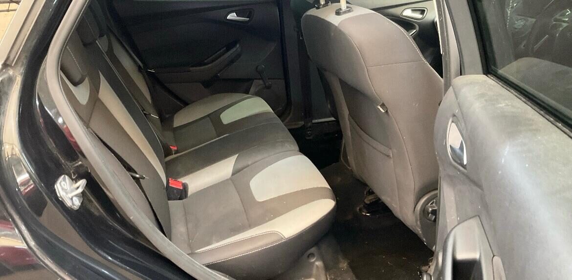 Used Ford Focus 2013 for sale - 76697469: Photo 7