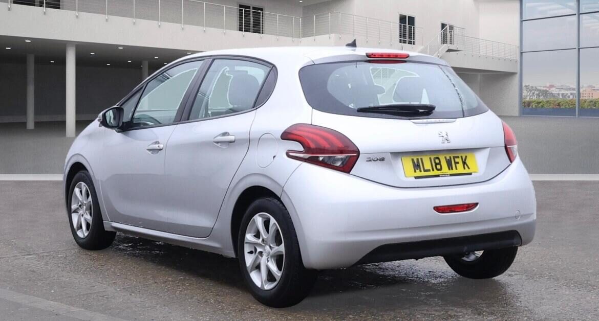 Used Peugeot 208 2018 for sale - 76707430: Photo 4