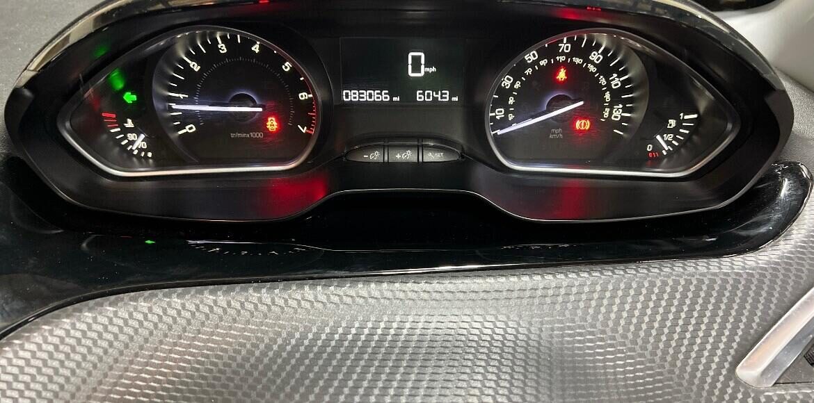 Used Peugeot 208 2018 for sale - 76707430: Photo 7