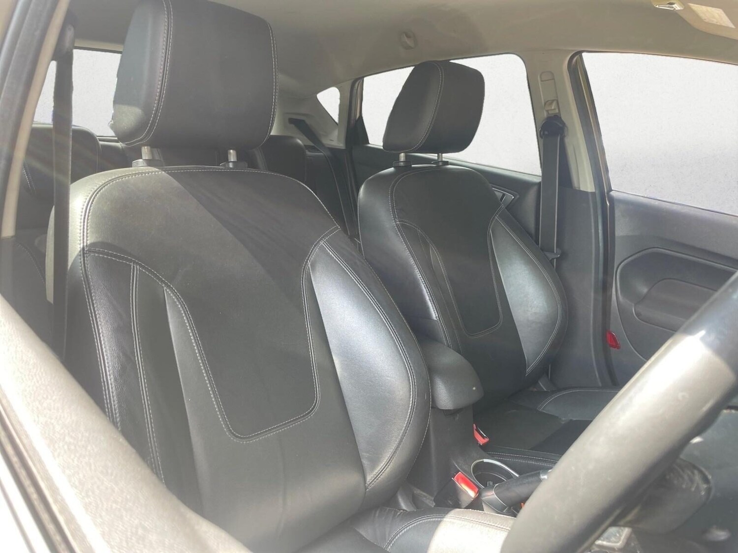 Used Ford Fiesta 2013 for sale - 76305019: Photo 10