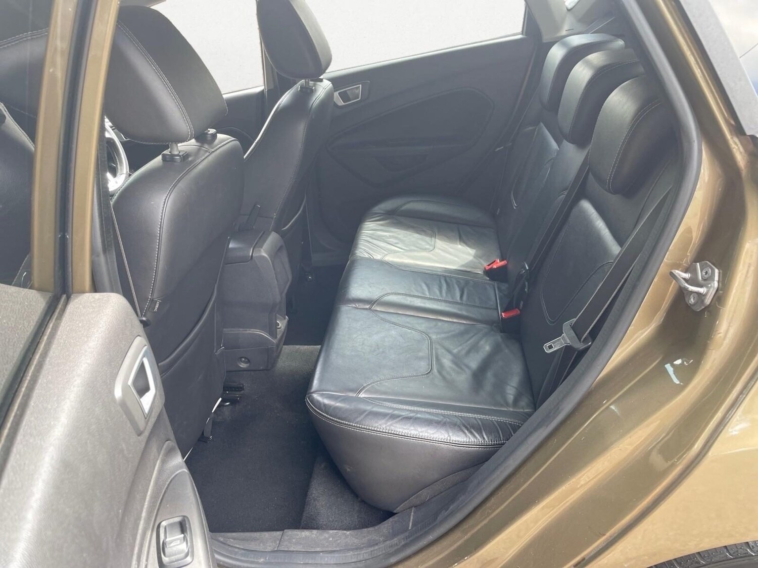 Used Ford Fiesta 2013 for sale - 76305019: Photo 12