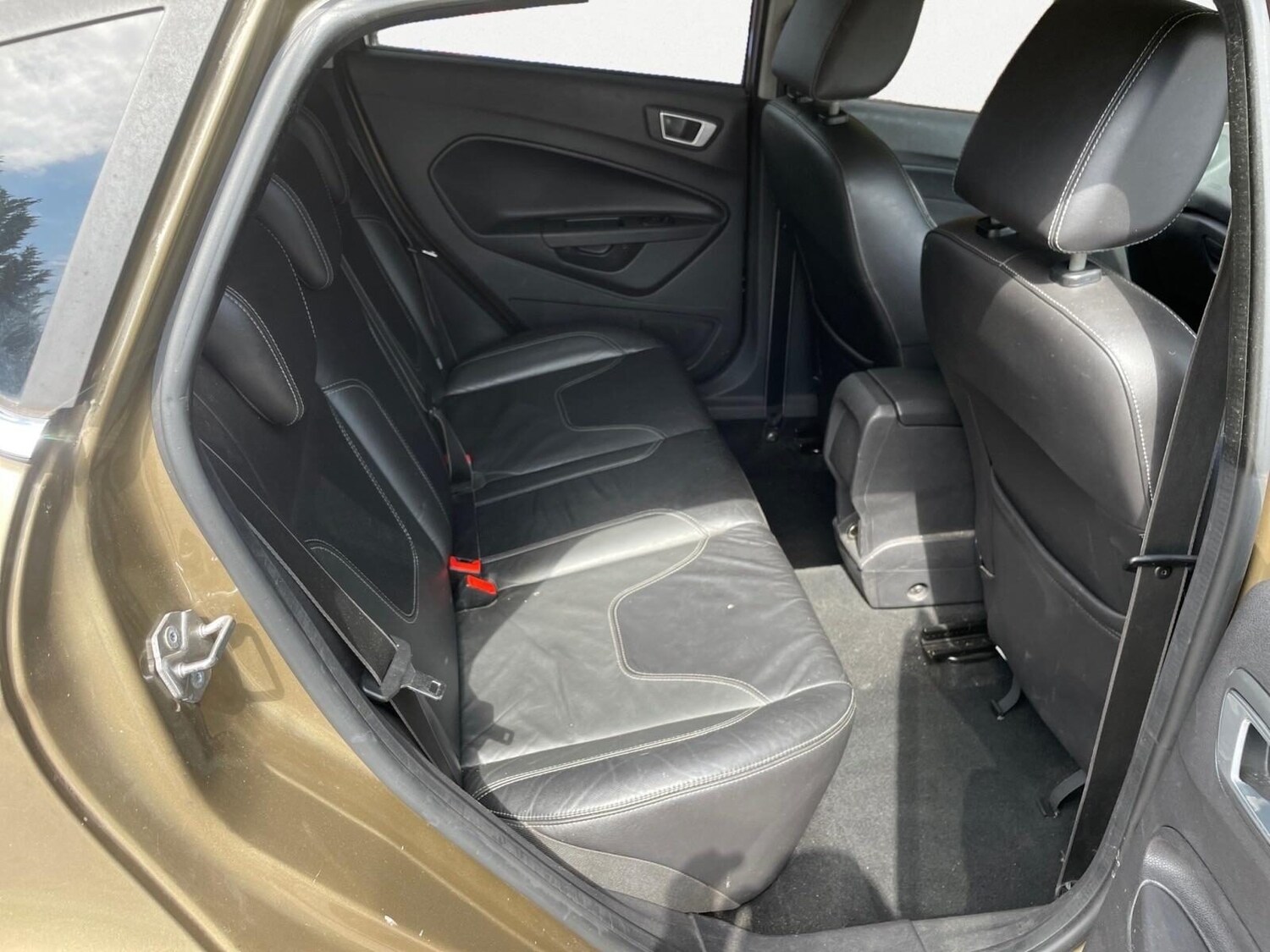 Used Ford Fiesta 2013 for sale - 76305019: Photo 13