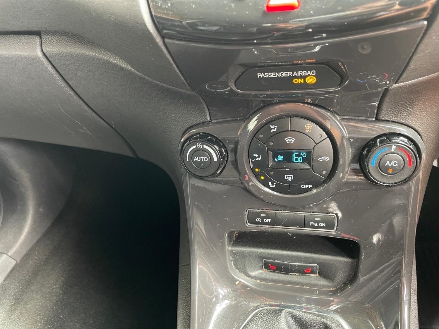 Used Ford Fiesta 2013 for sale - 76305019: Photo 19