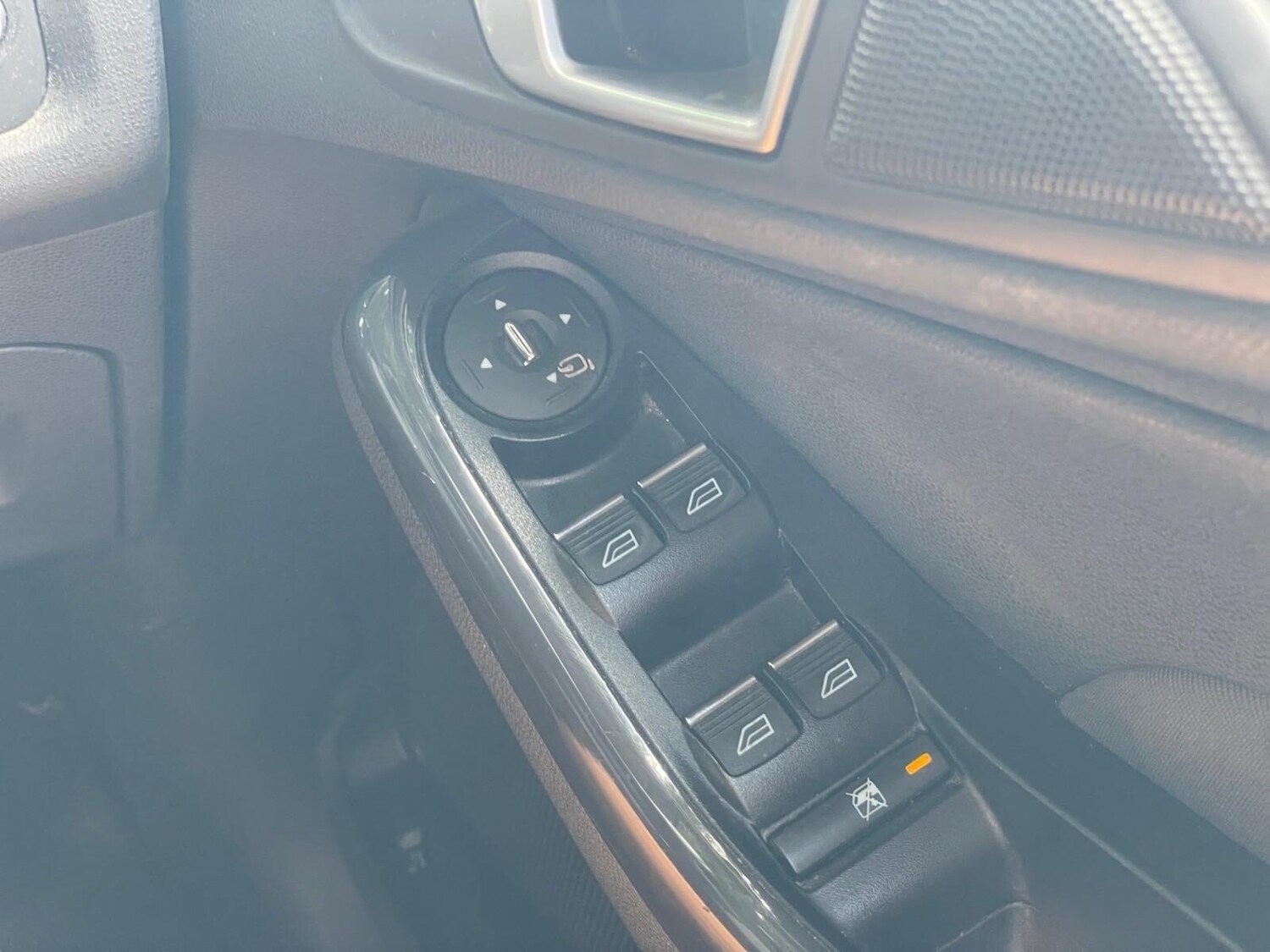 Used Ford Fiesta 2013 for sale - 76305019: Photo 24