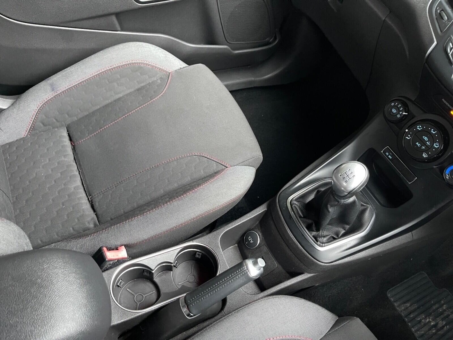 Used Ford Fiesta 2016 for sale - 77649954: Photo 28