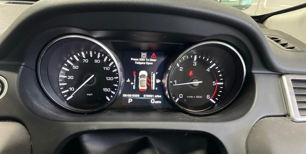 Used Land Rover Discovery Sport 2016 for sale - 77742667: Photo 11