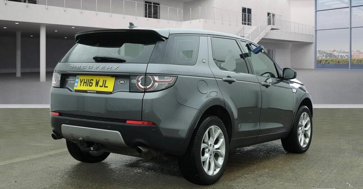 Used Land Rover Discovery Sport 2016 for sale - 77742667: Photo 5