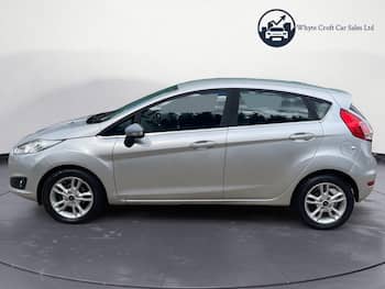 Used Ford Fiesta 2015 for sale - 79643944: Photo