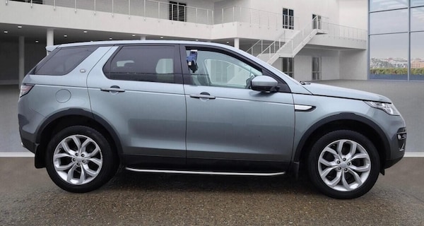 Used Land Rover Discovery Sport 2015 for sale - 76301191: Photo 3