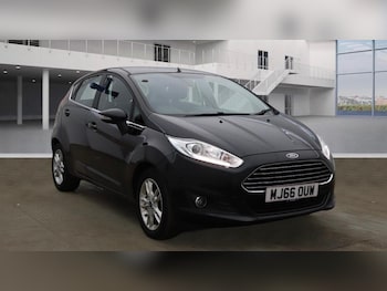 2016 - 1.25 82 Zetec 5dr