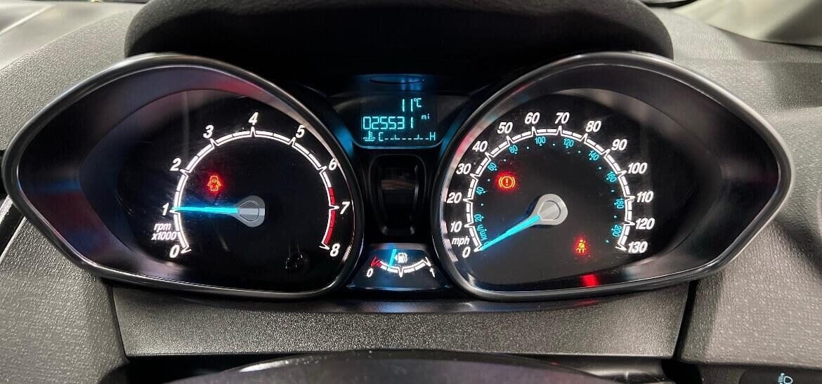 Used Ford Fiesta 2015 for sale - 77459819: Photo 8