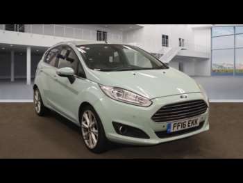 2016 (16) - 1.0 EcoBoost Titanium 5dr
