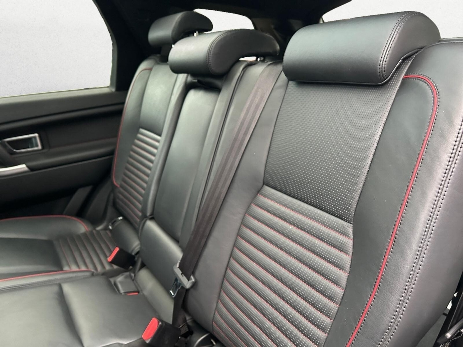 Used Land Rover Discovery Sport 2016 for sale - 76807114: Photo 11