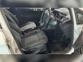 Used Ford Fiesta 2016 for sale - 78343560: Photo