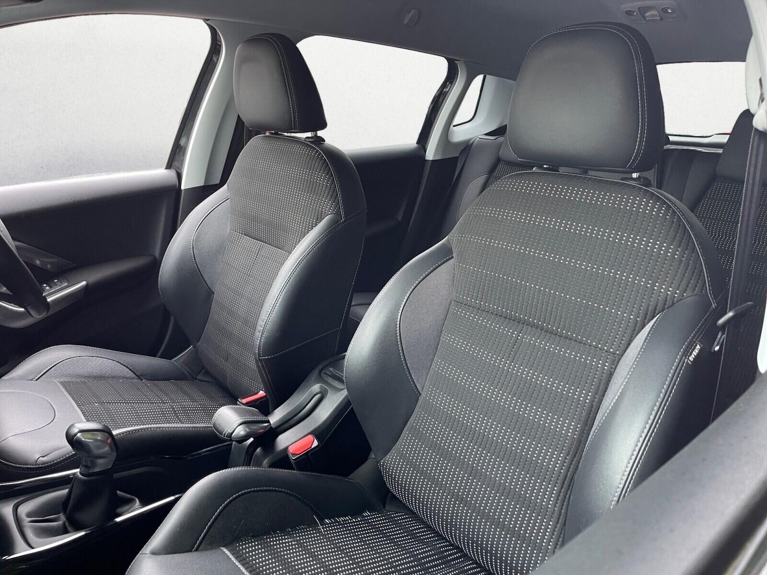 Used Peugeot 2008 2018 for sale - 75952200: Photo 14