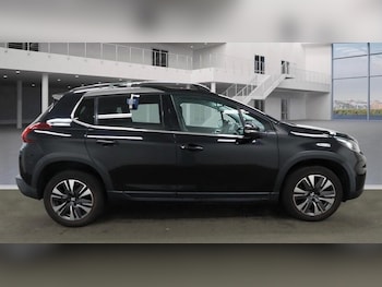 Used Peugeot 2008 2018 for sale - 75952200: Photo