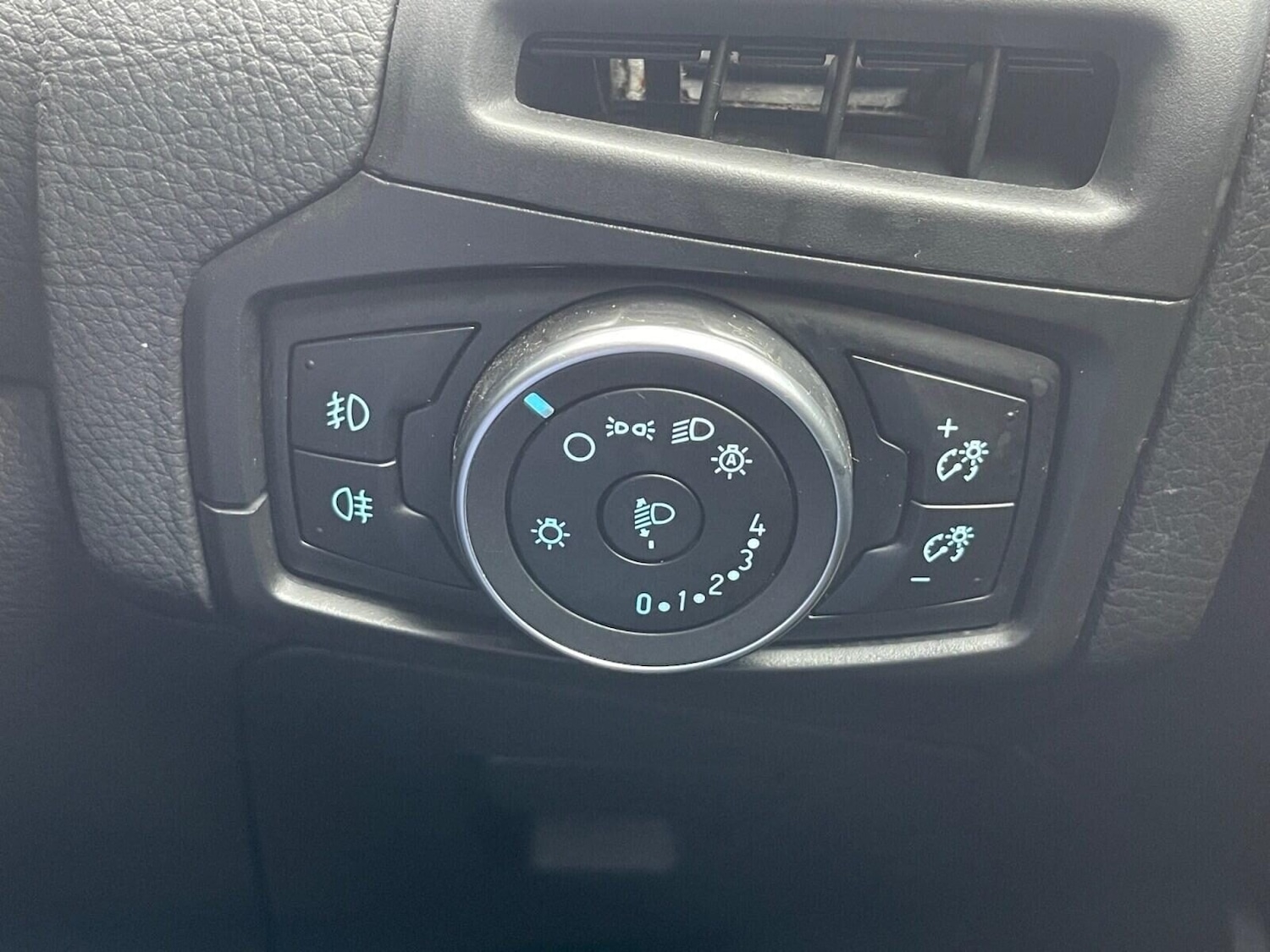 Used Ford Focus 2015 for sale - 77398303: Photo 25