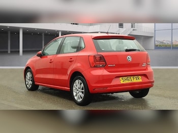 Used Volkswagen Polo 2015 for sale - 77196550: Photo