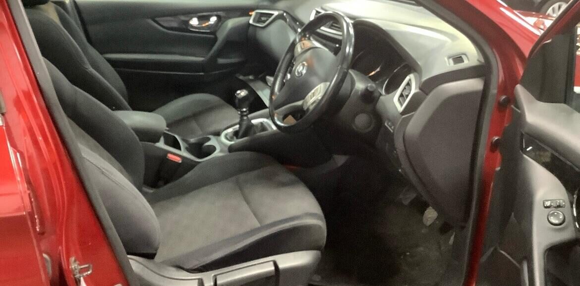 Used Nissan Qashqai 2015 for sale - 76829682: Photo 7
