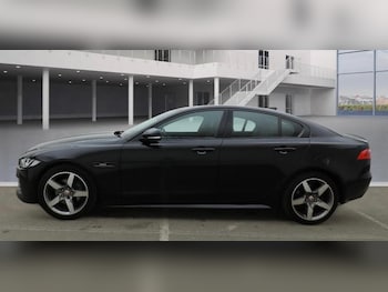 Used Jaguar XE 2016 for sale - 77474673: Photo