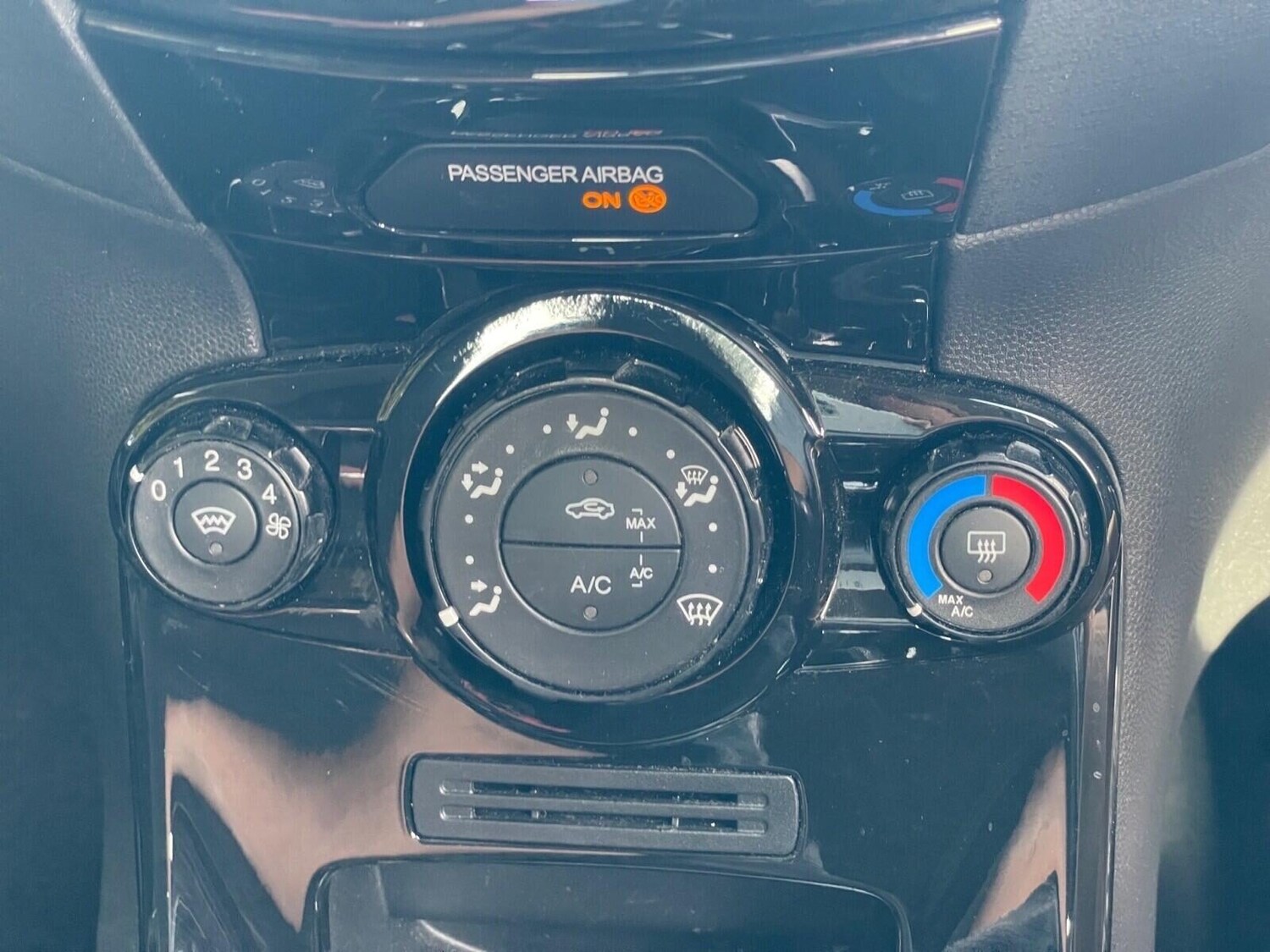 Used Ford Fiesta 2013 for sale - 75661770: Photo 23