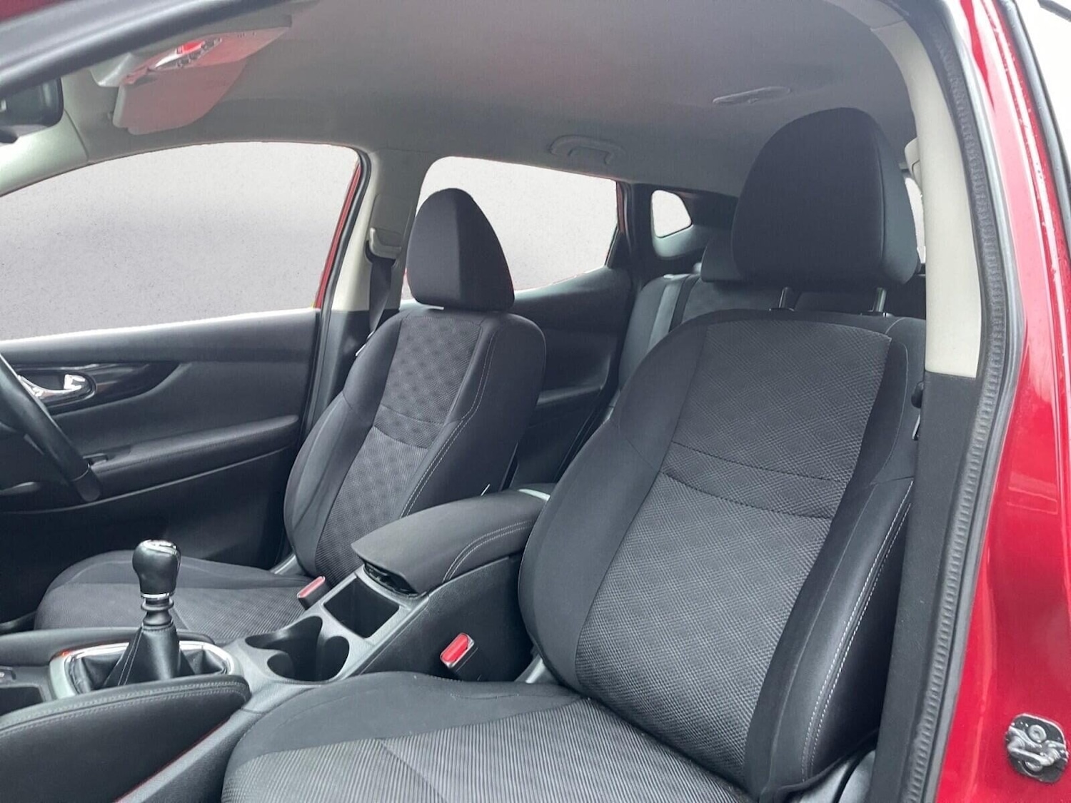 Used Nissan Qashqai 2016 for sale - 77418456: Photo 15