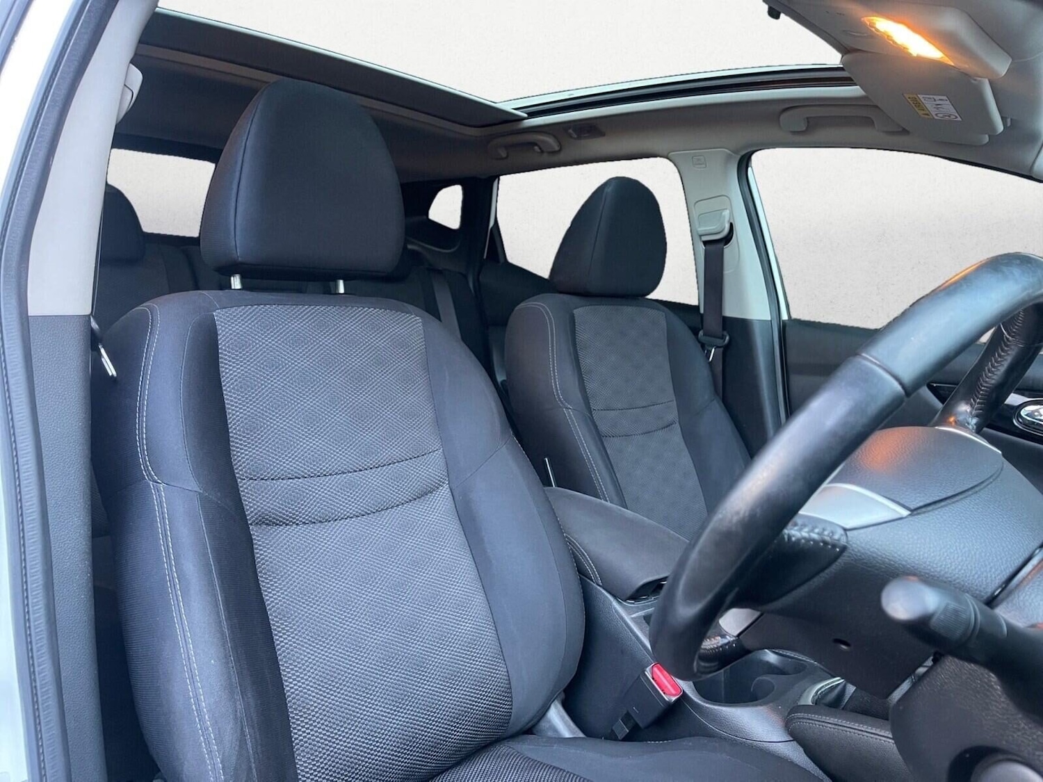 Used Nissan Qashqai 2015 for sale - 76958641: Photo 14