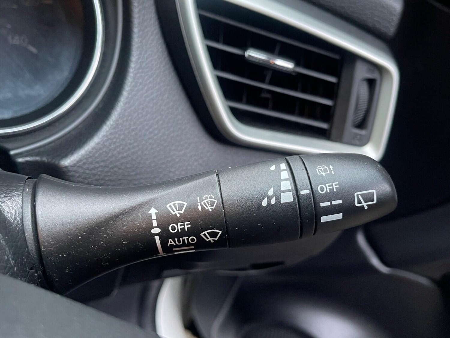 Used Nissan Qashqai 2015 for sale - 76958641: Photo 31