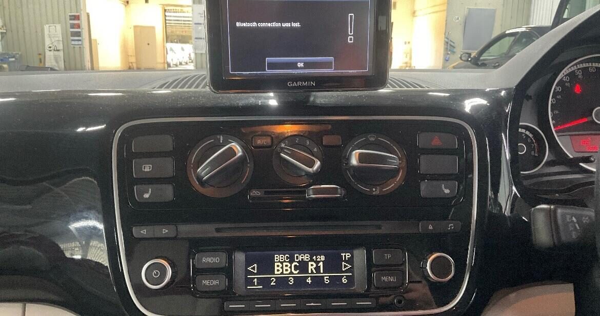 Used Volkswagen up! 2015 for sale - 78198325: Photo 6