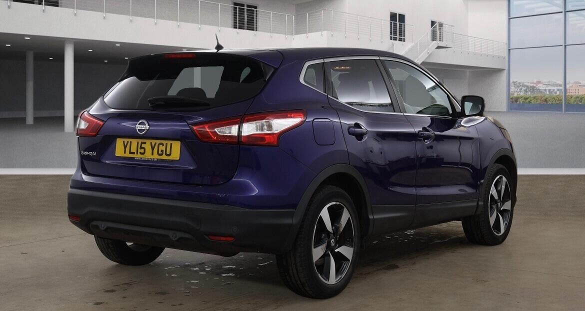 Used Nissan Qashqai 2015 for sale - 77850555: Photo 4