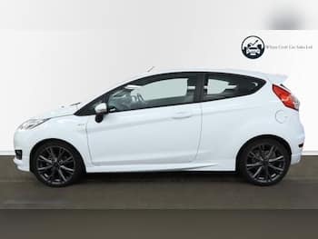 Used Ford Fiesta 2017 for sale - 79672884: Photo