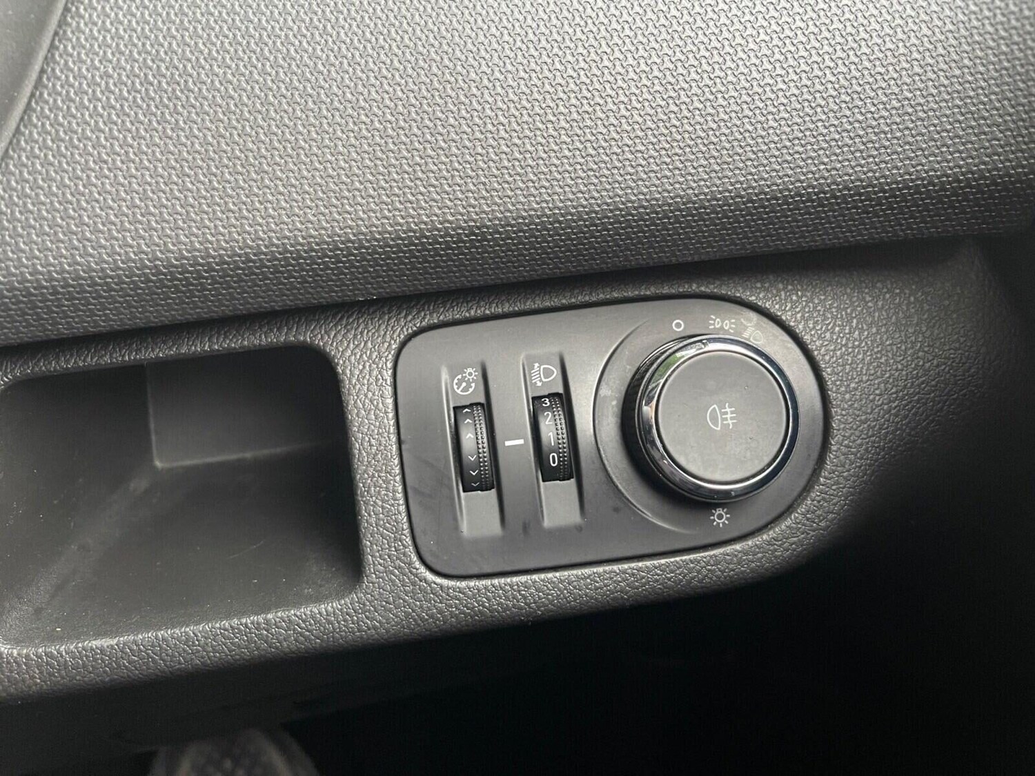 Used Vauxhall Meriva 2014 for sale - 76594899: Photo 26