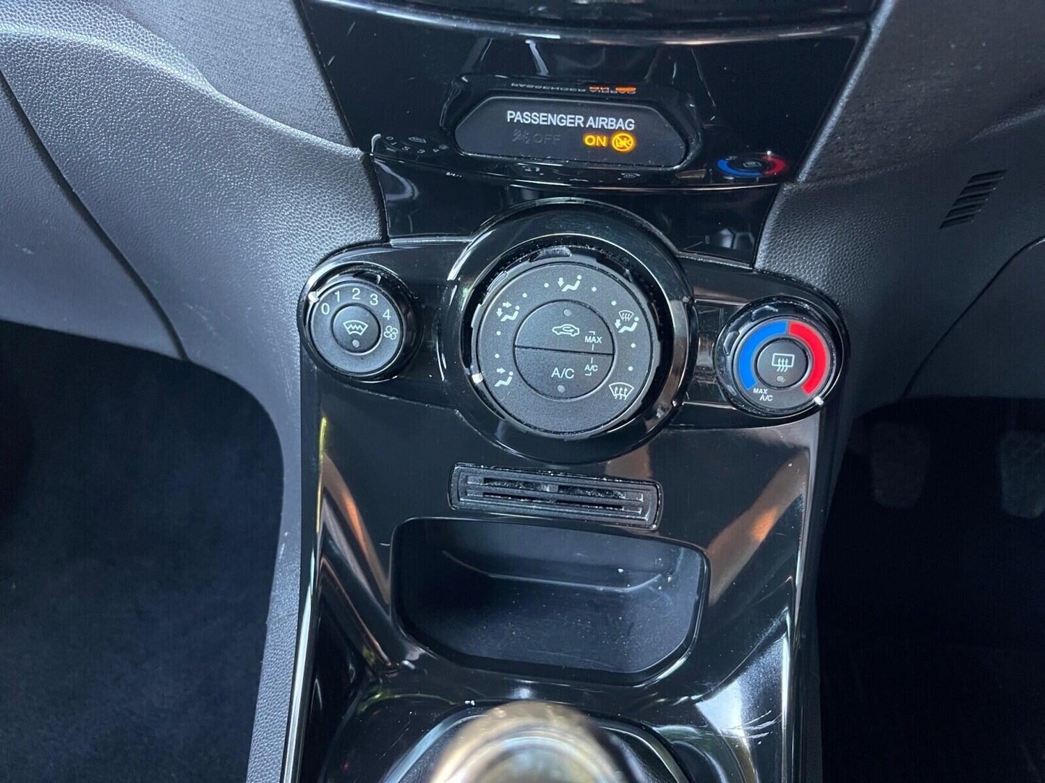 Used Ford Fiesta 2017 for sale - 76148720: Photo 22