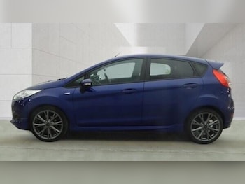 Used Ford Fiesta 2017 for sale - 79352807: Photo