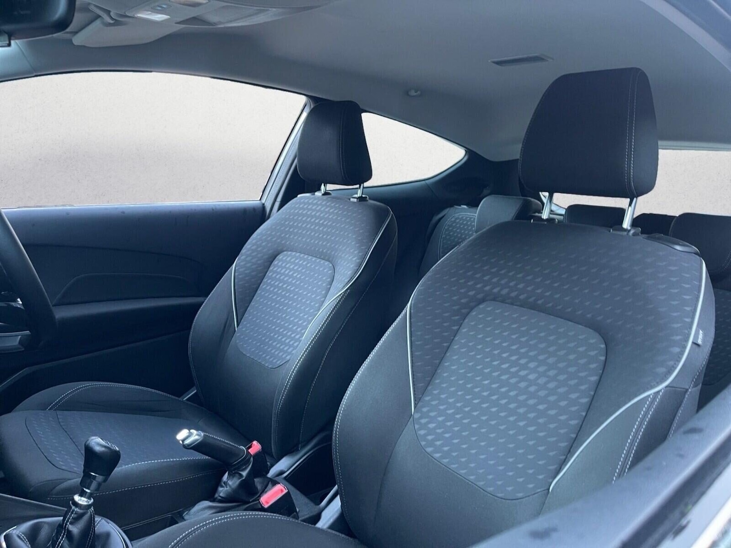 Used Ford Fiesta 2018 for sale - 76649672: Photo 15