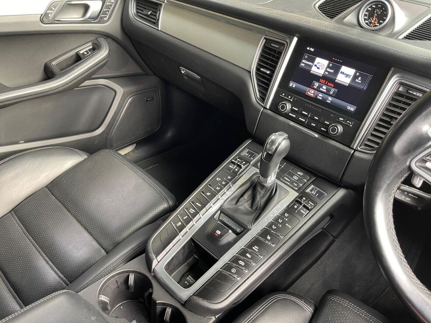 Used Porsche Macan 2018 for sale - 76211451: Photo 14