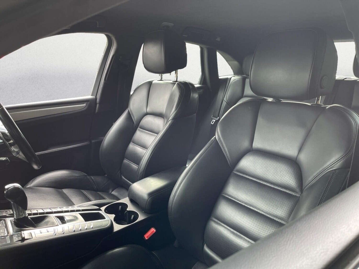 Used Porsche Macan 2018 for sale - 76211451: Photo 15