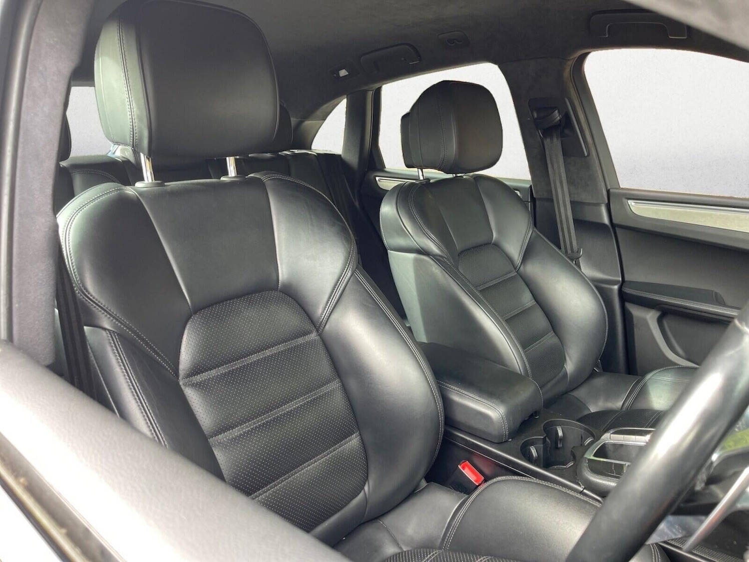 Used Porsche Macan 2018 for sale - 76211451: Photo 16