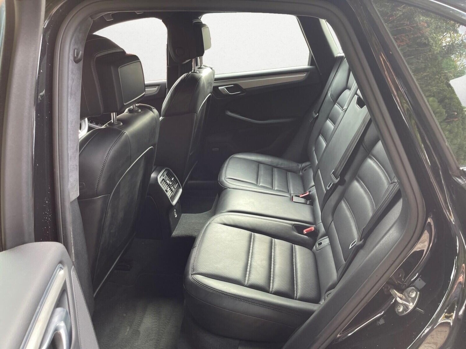 Used Porsche Macan 2018 for sale - 76211451: Photo 18