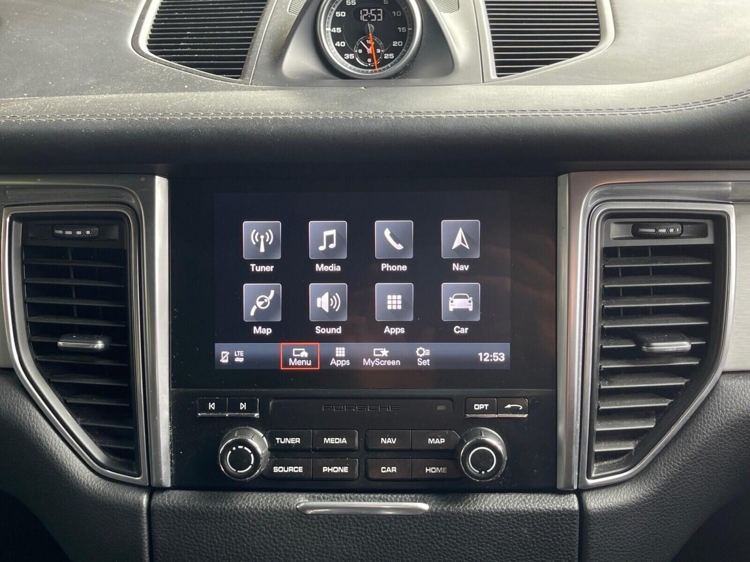 Used Porsche Macan 2018 for sale - 76211451: Photo 24