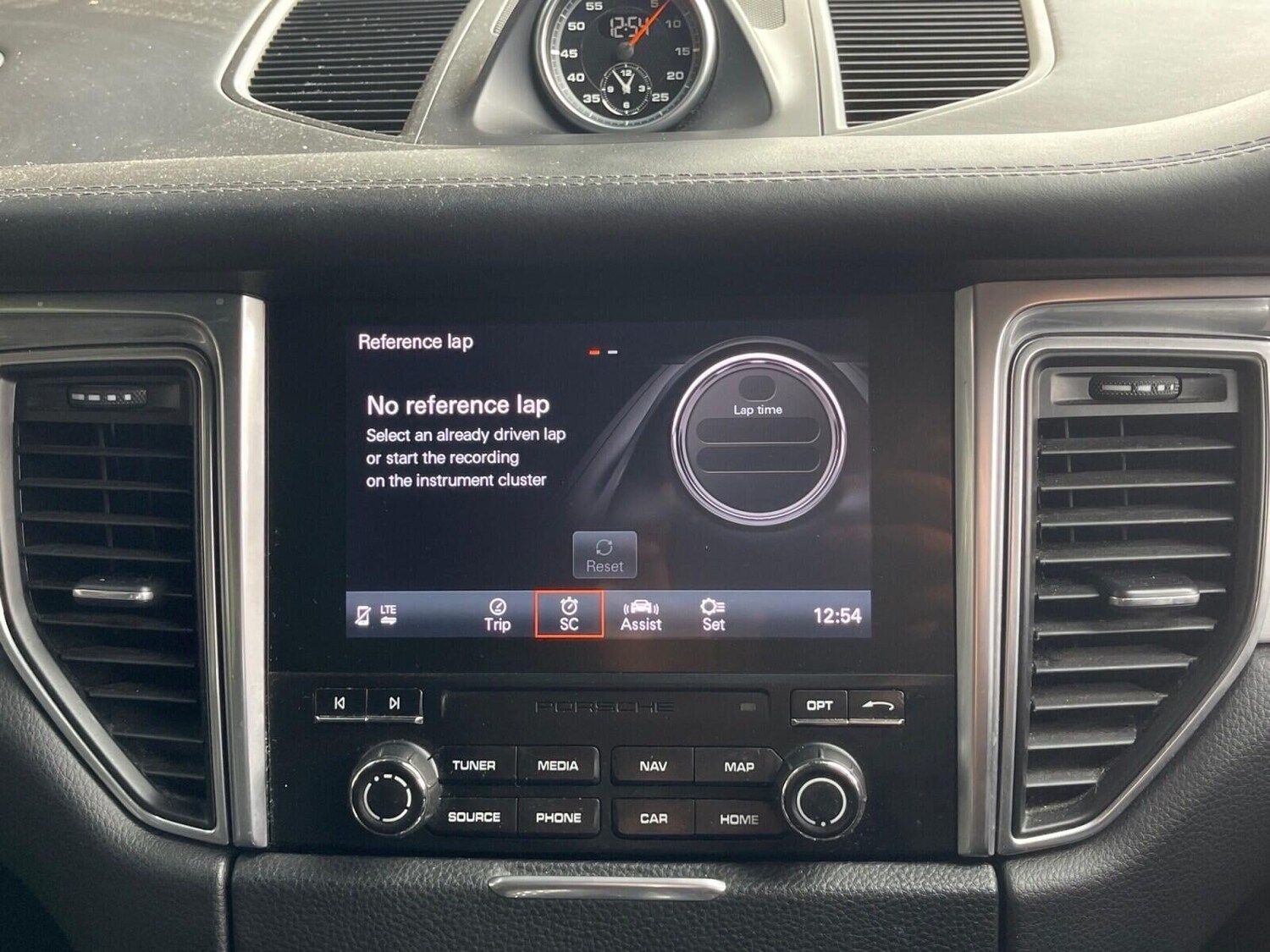 Used Porsche Macan 2018 for sale - 76211451: Photo 27