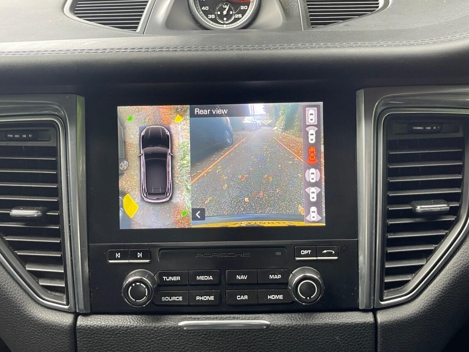 Used Porsche Macan 2018 for sale - 76211451: Photo 30